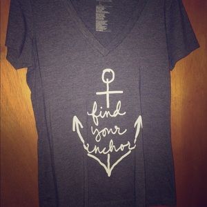V-neck T-shirt
